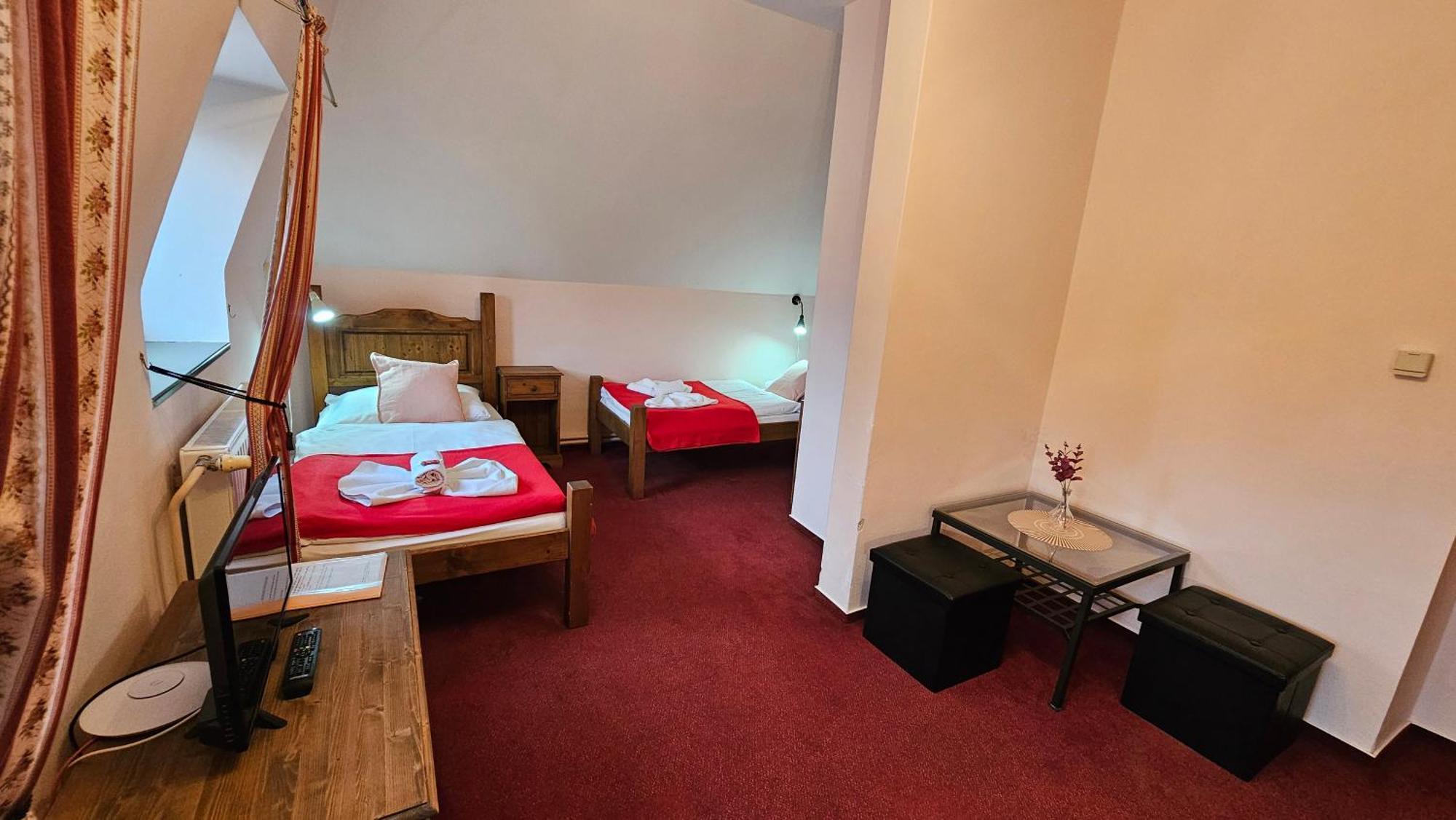 Hotel Opat Kutna Hora Ngoại thất bức ảnh