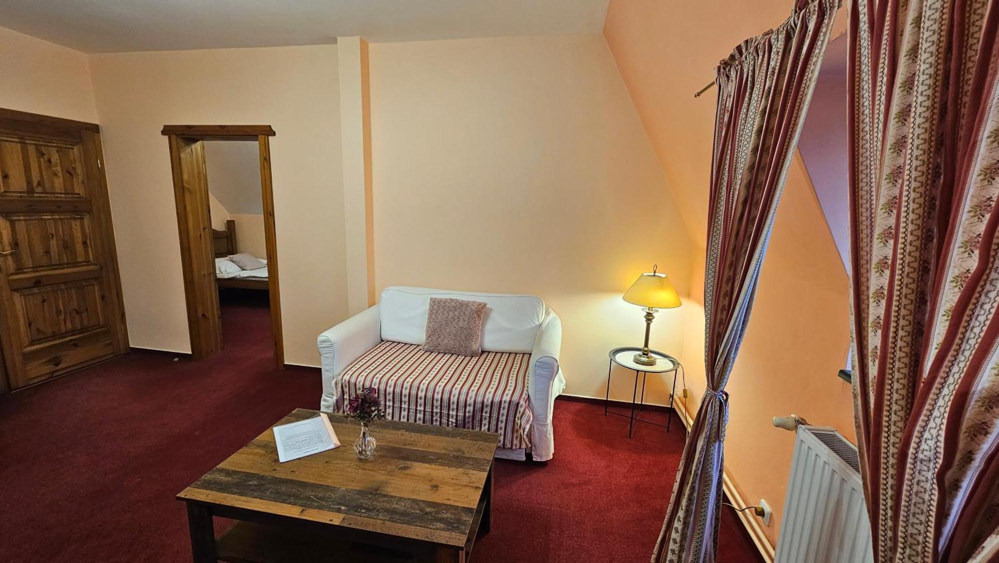 Hotel Opat Kutna Hora Ngoại thất bức ảnh